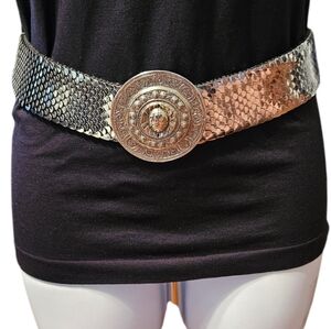 Vintage Belt Silver Wide Stretch Medallion Buckle Silver Metal Belt